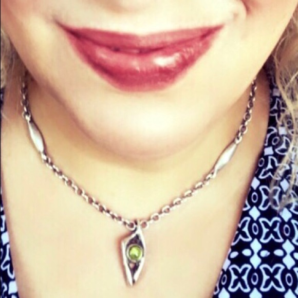 Jewelry - Modernist Organic Abstract Sterling Silver Peridot Pod Necklace